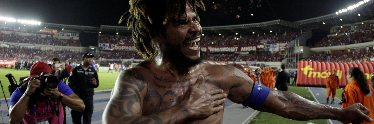Roman Torres celebration Panama